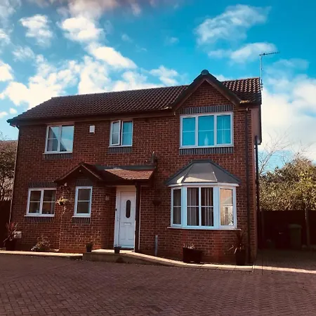 2 The Mews Villa Winsford  Exterior photo